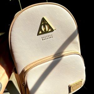 Loungefly Harry Potter backpack purse-Like new!!